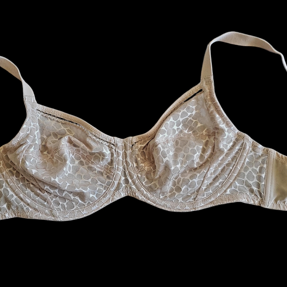 Wacoal 855107 Alluring Full Figure Underwire Bra In Toast